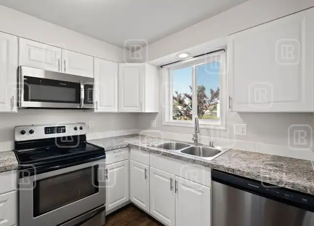 Property at 2005 E Desmet Ave Unit 1, Spokane, WA, 99202, 2 beds, 1 bath, [object Object]