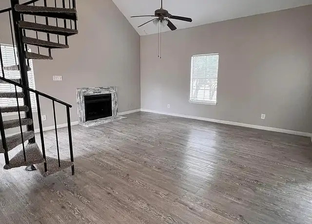 Photo of 18142 S Parkview Dr, Houston, TX 77084