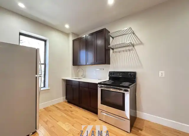 Property at 876 Lincoln Pl Unit 08, Brooklyn, NY, 11213, 2 beds, 1 bath, [object Object]
