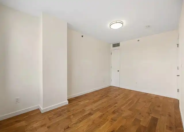 Property at 158-16 79th Ave, Queens, NY, 11366, 1 bed, 1 bath, [object Object]