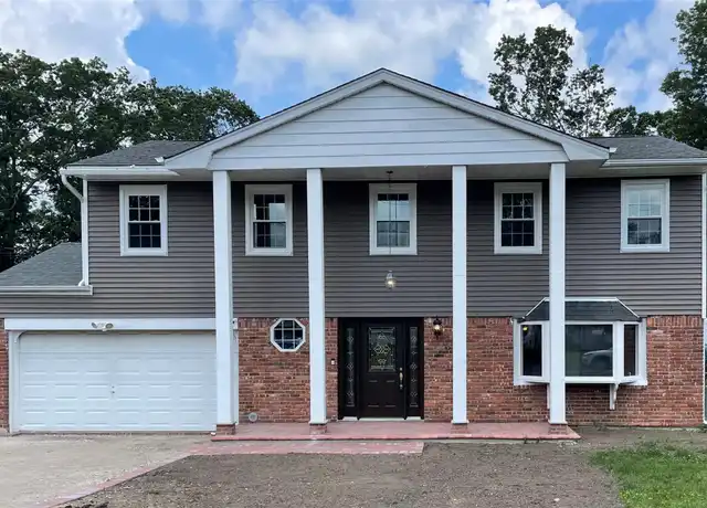 Property at 54 Schneider Ln, Hauppauge, NY, 11788, 4 beds, 2.5 baths, [object Object]