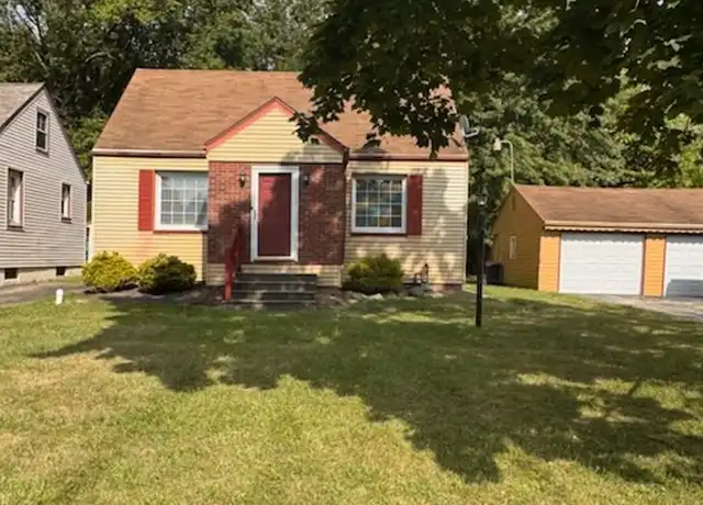 Property at 817 Taylor Ave, Girard, OH, 44420, 2 beds, 1 bath, [object Object]
