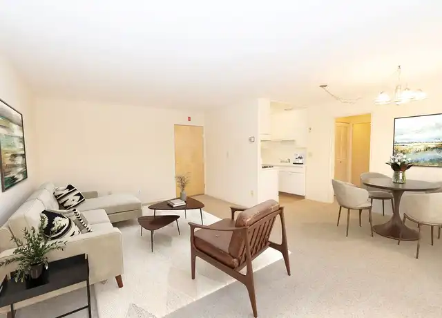 Property at 2920 Dean Parkway Apartments - 2920 Dean Pkwy, Minneapolis, MN, 55416, 0-1 beds, 1 bath, [object Object]