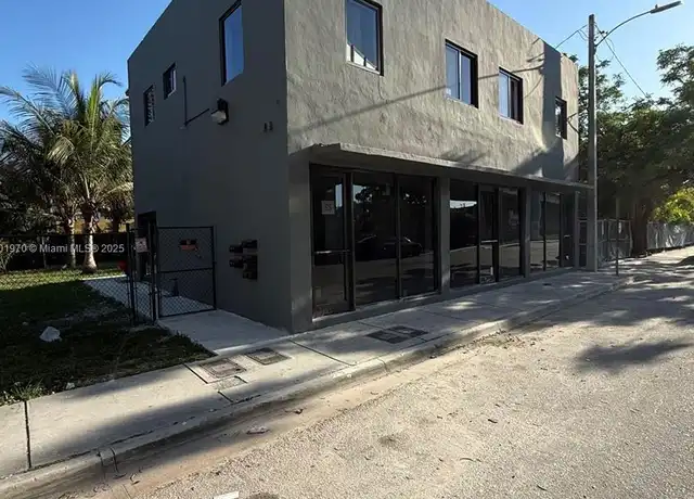 Property at 214 NW 11th St Unit B, Miami, FL, 33136, 2 beds, 1 bath, [object Object]