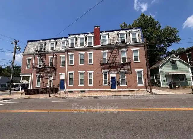 Property at 4200 Colerain Ave Unit 203, Cincinnati, OH, 45223, 1 bed, 1 bath, [object Object]