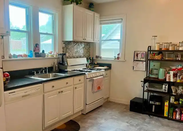 Property at 314 W 4th St, Palmyra, NJ, 08065, 1 bed, 1 bath, [object Object]