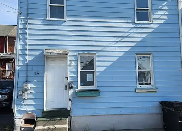 Property at 19 Old Dorwart St, Lancaster, PA, 17603, 2 beds, 1 bath, [object Object]