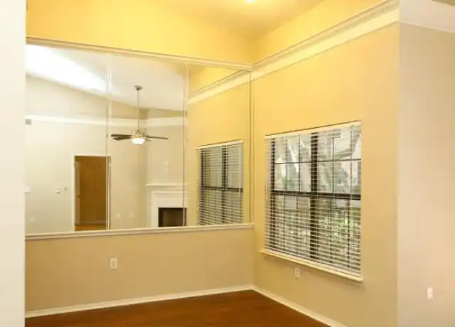 Property at 6607 Brodie Ln Unit 3017, Austin, TX, 78745, 3 beds, 2 baths, [object Object]