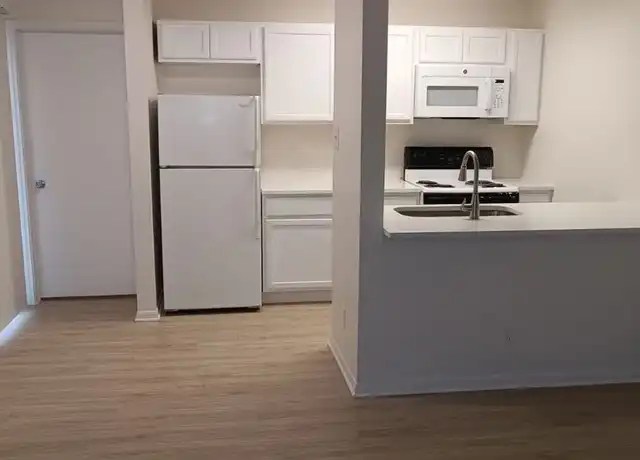 Property at 700 McNeil Rd Unit 312, Round Rock, TX, 78681, 1 bed, 1 bath, [object Object]