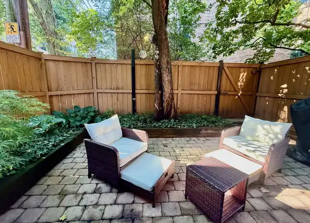 Property at 747 W Dickens Ave Unit SFH, Chicago, IL, 60614, 2 beds, 2.5 baths, [object Object]
