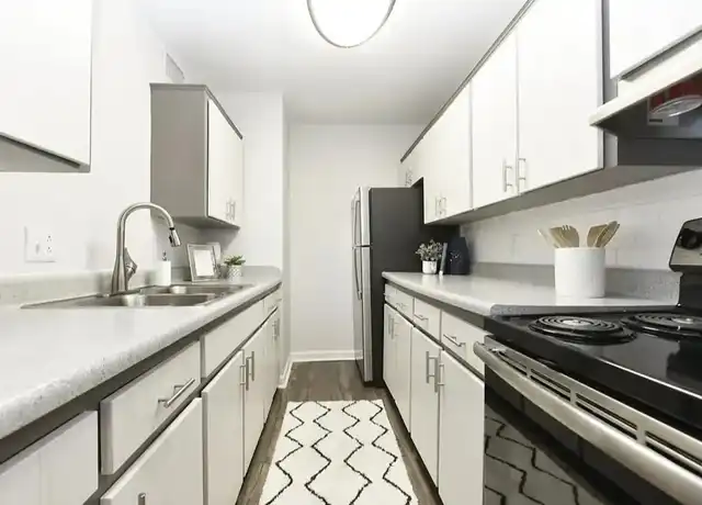 Property at The Vale Apartments Nashville - 570 McMurray Dr, Nashville, TN, 37211, 1-2 bed, 1 bath, [object Object]