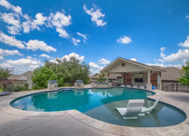 Property at 828 Rye Moon Cv, Cibolo, TX, 78108, 4 beds, 5.5 baths, [object Object]