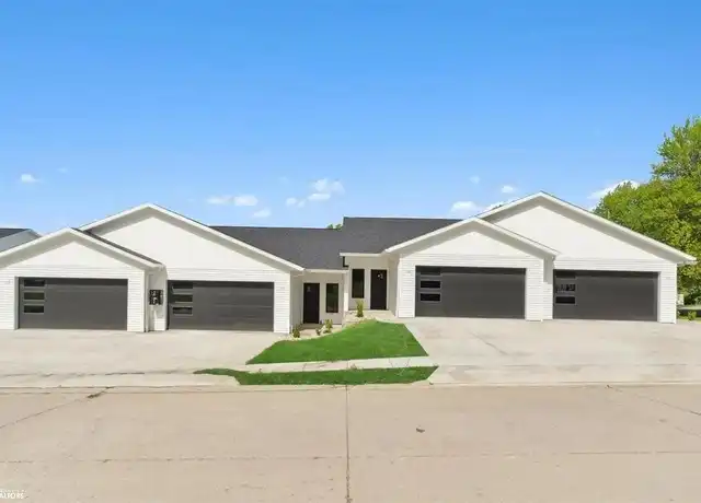 Property at 602 W Monroe St, Mt Pleasant, IA, 52641, 2 beds, 2 baths, [object Object]