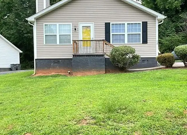 Property at 18 Wrangler Ct, Greenville, SC, 29605, 3 beds, 2 baths, [object Object]