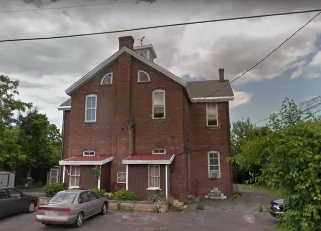 Property at 225 Newkirk St Apt 3, Kingston, NY, 12401, 2 beds, 1 bath, [object Object]