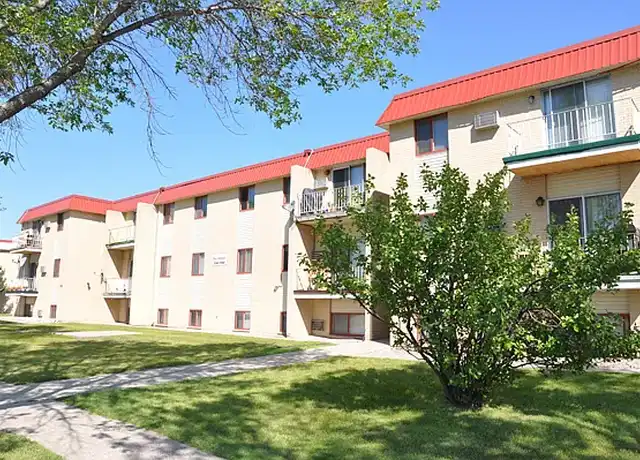 Property at Skaff Apartments - Moorhead - 1102 28th Ave S, Moorhead, MN, 56560, 3 beds, 2 baths, [object Object]