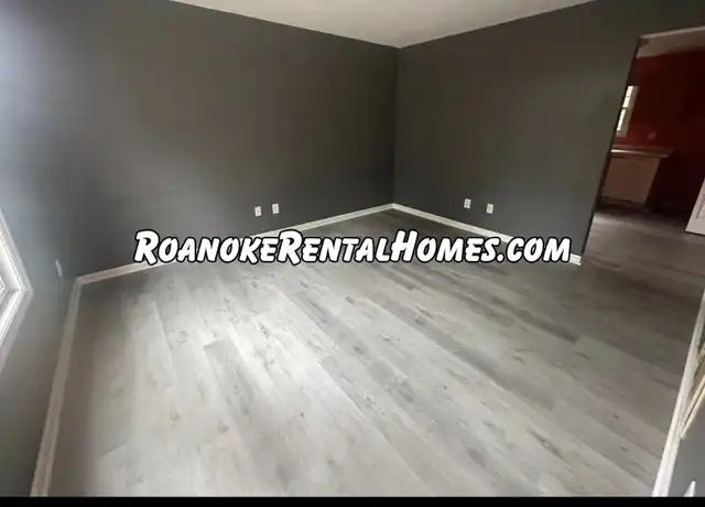 Property at 1460 Varnell Ave NE, Roanoke, VA, 24012, 2 beds, 1 bath, [object Object]