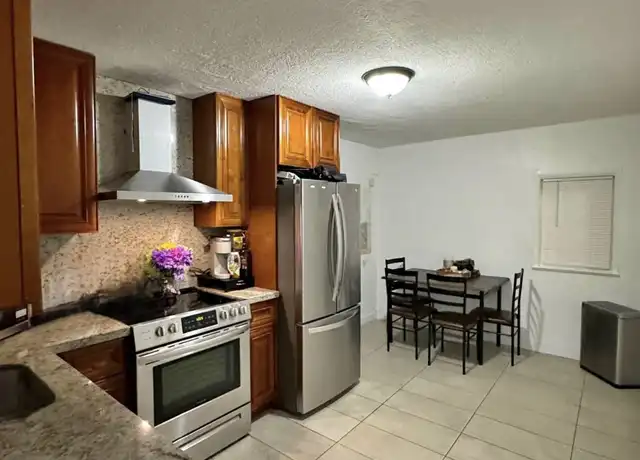 Property at 11720 SW 184th St, Miami, FL, 33177, 2 beds, 1 bath, [object Object]