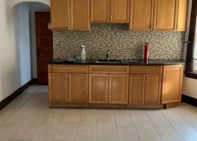 Property at 139 Fairview Ave, Prospect Park, NJ, 07508, 1 bed, 1 bath, [object Object]