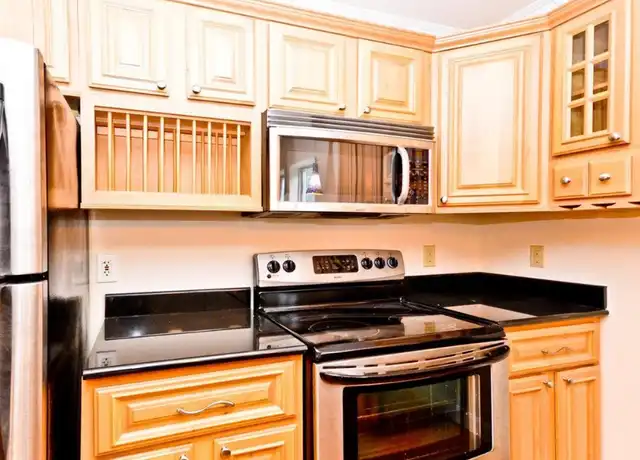 Property at 2915 8th St SE #202, Washington, DC, 20032, 1 bed, 1.5 baths, [object Object]