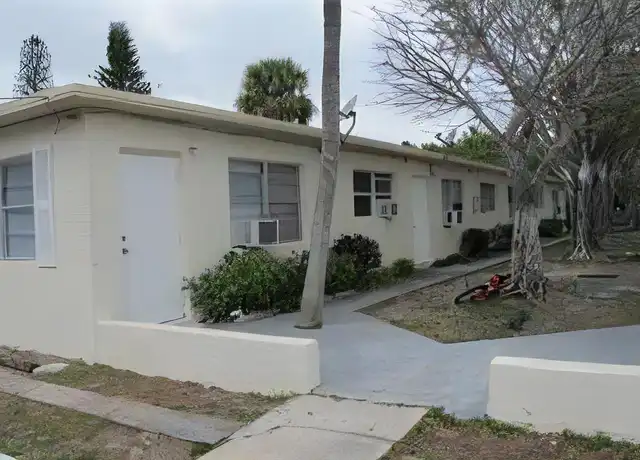 Property at 93 NE 7th Ct #2, Deerfield Beach, FL, 33441, 2 beds, 1 bath, [object Object]