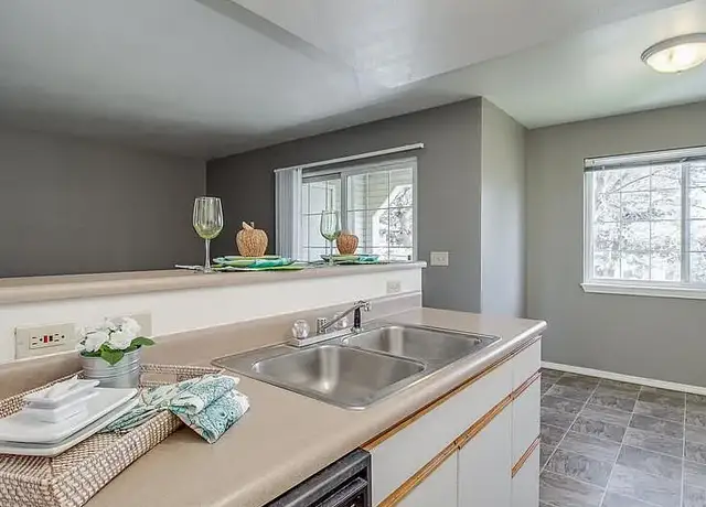 Photo of 685 E Holly St, Boise, ID 83712
