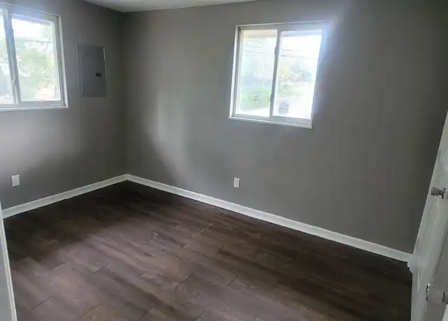 Property at 1760 E Livingston Ave Unit 1760-B, Columbus, OH, 43205, 2 beds, 1 bath, [object Object]