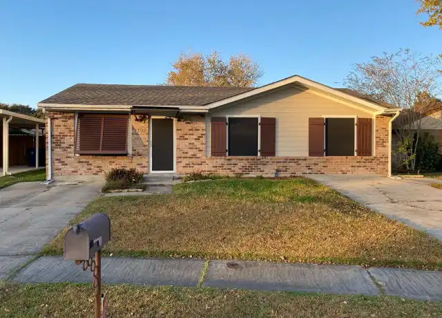 Property at 102 Thompson Loop, Lafayette, LA, 70506, 3 beds, 2 baths, [object Object]