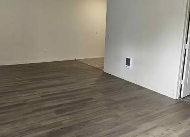 Property at 16804 SE Division St Unit 3, Portland, OR, 97236, 1 bed, 1 bath, [object Object]