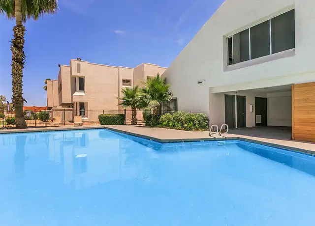 Photo of 4030 N 44th Ave, Phoenix, AZ 85031