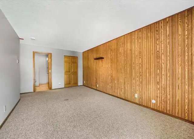Property at 925 30th Ave S #303, Minneapolis, MN, 55406, 2 beds, 2 baths, [object Object]