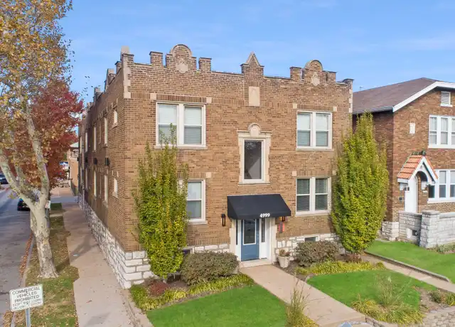 Property at 4999 Oleatha Ave Unit 1W, St. Louis, MO, 63139, 1 bed, 1 bath, [object Object]