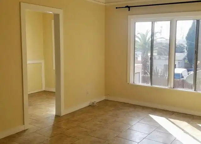 Property at 1308 12th Ave Unit 206, Los Angeles, CA, 90019, 0 beds, 1 bath, [object Object]