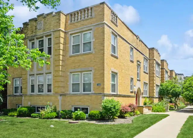 Property at 4209 N Keystone Ave Unit GW, Chicago, IL, 60641, 1 bed, 1 bath, [object Object]