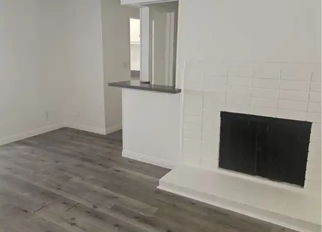 Property at 11924 Montana Ave Unit 3, Los Angeles, CA, 90049, 2 beds, 2 baths, [object Object]