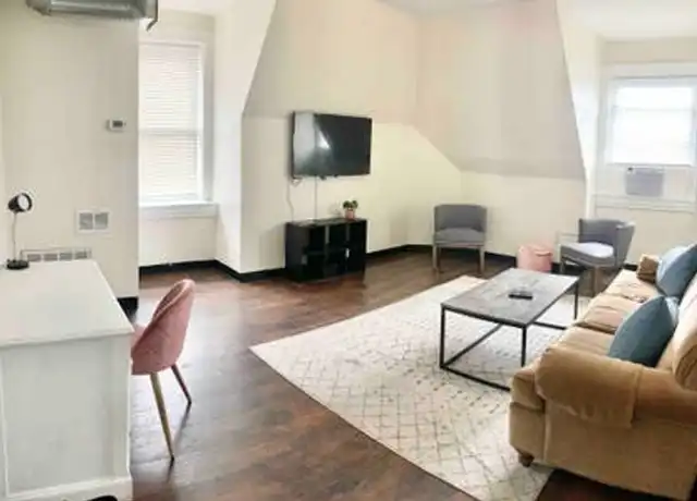 Property at 624 N Negley Ave Unit 3, Pittsburgh, PA, 15206, 2 beds, 1 bath, [object Object]