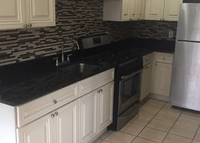 Property at 176 Lafayette St Apt 12, Salem, MA, 01970, 1 bed, 1 bath, [object Object]