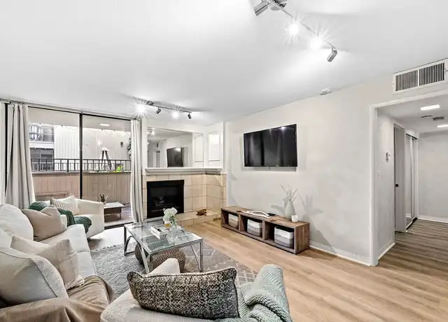 Property at 750 State St, San Diego, CA, 92101, 1 bed, 1 bath, [object Object]