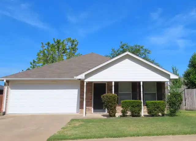 Property at 1116 Woodlands Park Dr, Lindale, TX, 75771, 3 beds, 2 baths, [object Object]