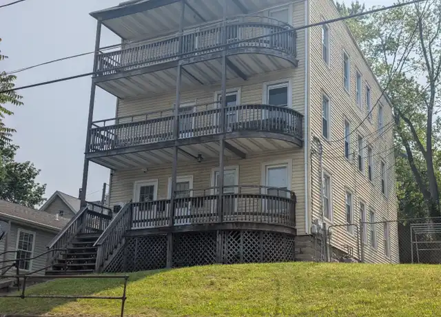 Property at 83 Lounsbury Ave Unit 2, Waterbury, CT, 06706, 3 beds, 1 bath, [object Object]