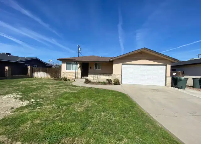 Property at 100 W Spruce Ave, Lemoore, CA, 93245, 3 beds, 2 baths, [object Object]