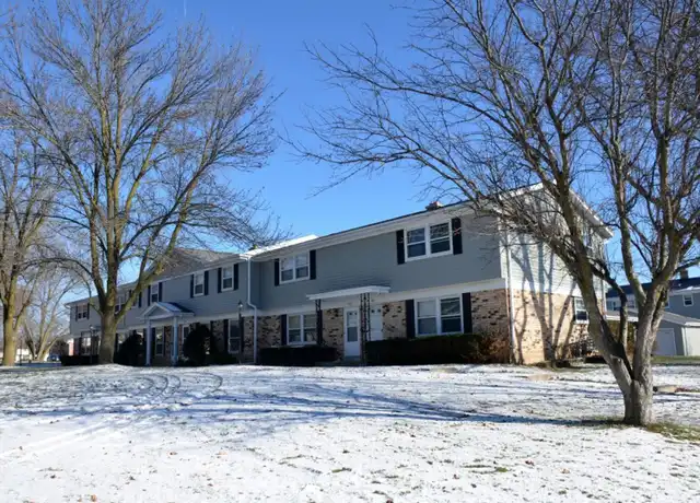 Property at Ridgeway Townhomes - 609 Ridgeway Dr, Hartland, WI, 53029, 2 beds, 1.5 baths, [object Object]