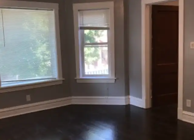 Property at 5027 W Sunnyside Ave Unit 2, Chicago, IL, 60630, 3 beds, 1 bath, [object Object]