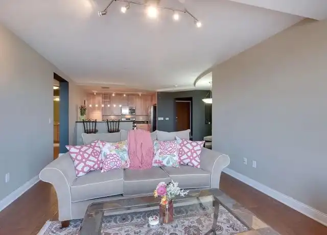 Property at 100 3rd Ave S, Minneapolis, MN, 55401, 1 bed, 1 bath, [object Object]