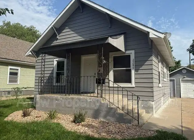 Property at 2280 Sheldon St, Lincoln, NE, 68503, 2 beds, 1 bath, [object Object]