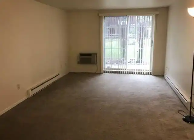 Property at Stone Ridge Apartments - 309 Island Dr, Madison, WI, 53705, 2 beds, 1 bath, [object Object]
