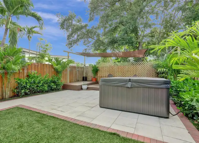 Property at 1137 NE 3rd Ave #1137, Fort Lauderdale, FL, 33304, 3 beds, 2.5 baths, [object Object]