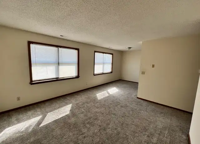 Property at 522 N Ridgeview Dr Unit B, Warrensburg, MO, 64093, 2 beds, 1 bath, [object Object]
