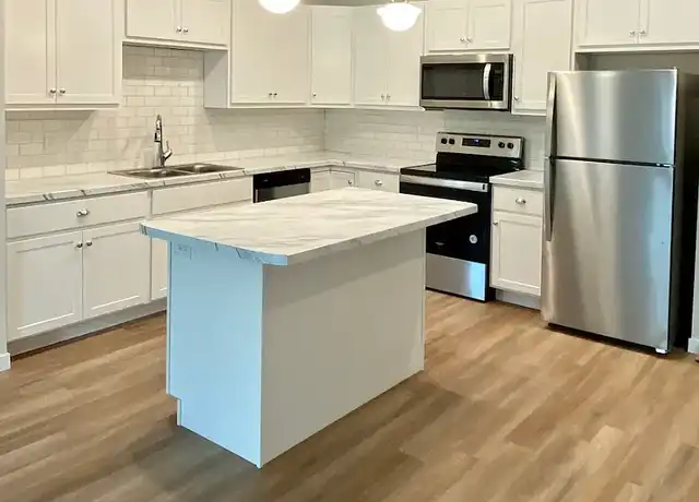 Property at 12th & Main - 1205 Main Ave, Moorhead, MN, 56560, 0 beds, 1 bath, [object Object]
