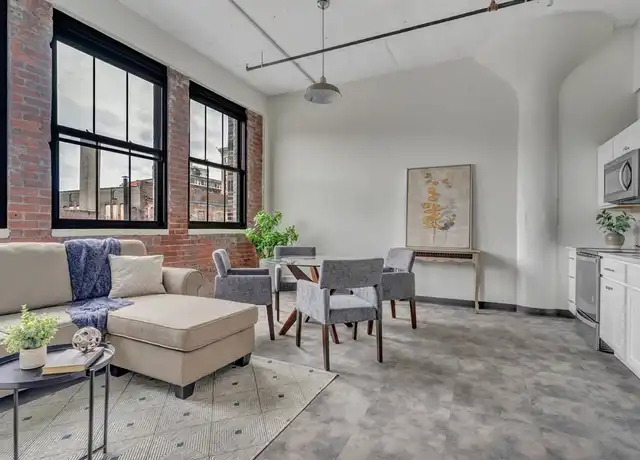 Property at 151 Chestnut St Unit 411, Springfield, MA, 01103, 1 bed, 1 bath, [object Object]